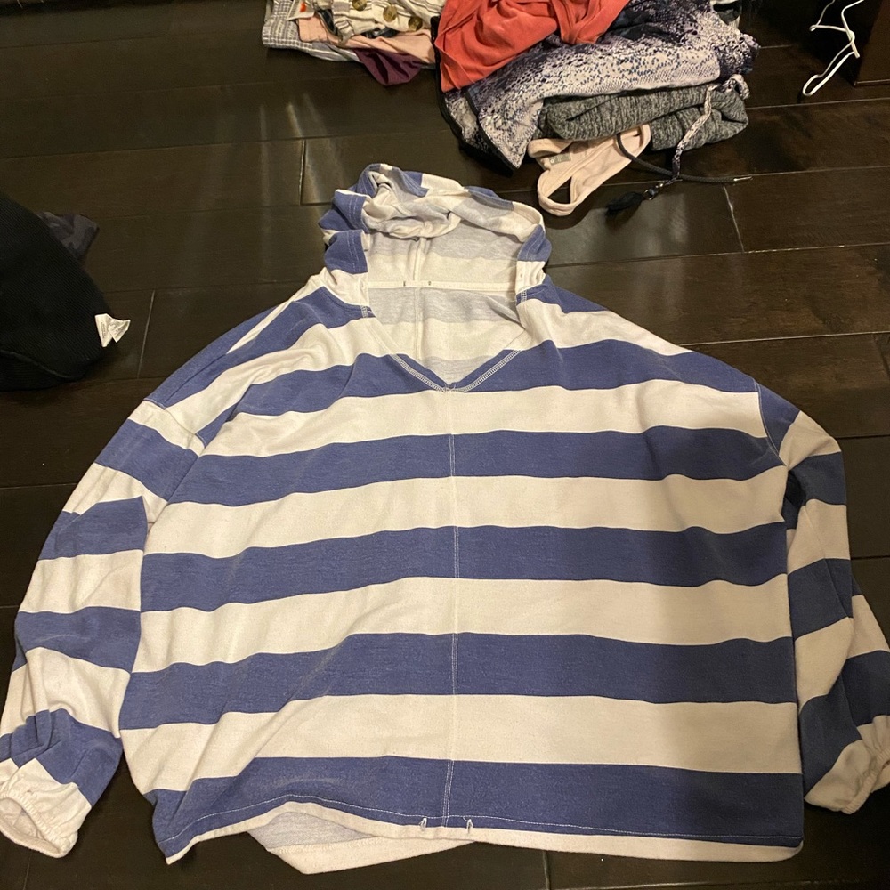 Arie sweater